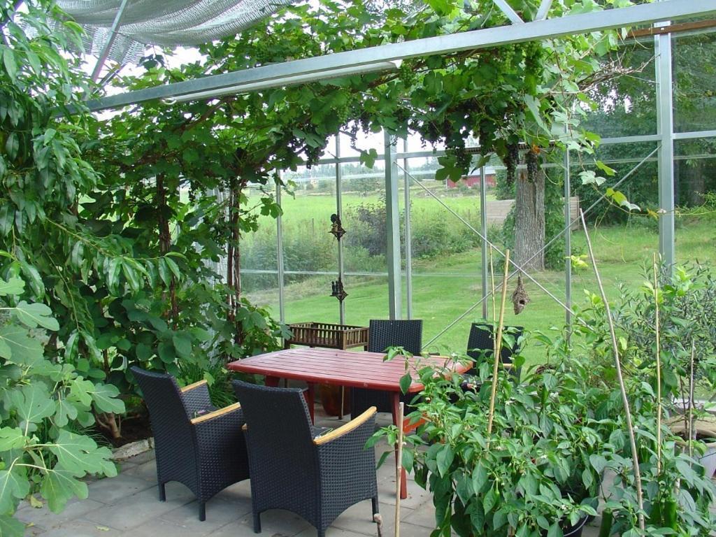 Bjoerka Storgard B&B Motala Esterno foto